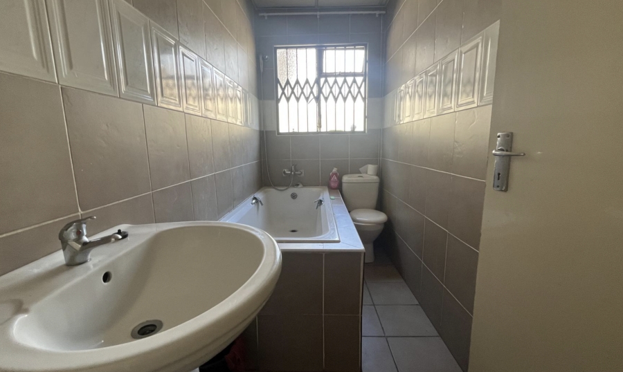 3 Bedroom Property for Sale in Rocklands Free State